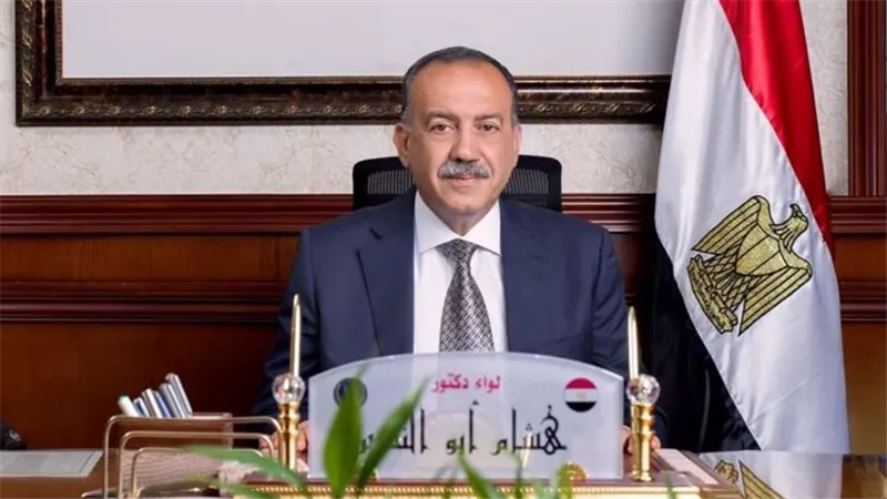 محافظ أسيوط: تجهيز 117 مركزًا انتخابيًا يضم 139 لجنة فرعية 