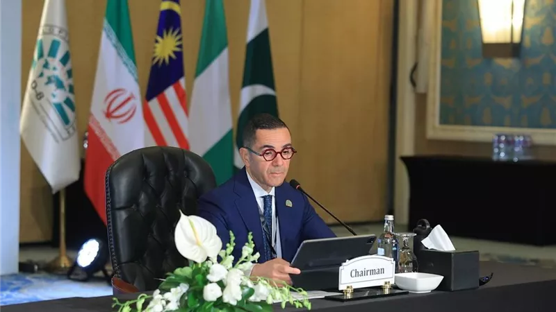 حسن الخطيب : مصر لها دور استراتيجي كمركز إقليمي يربط بين أفريقيا وآسيا