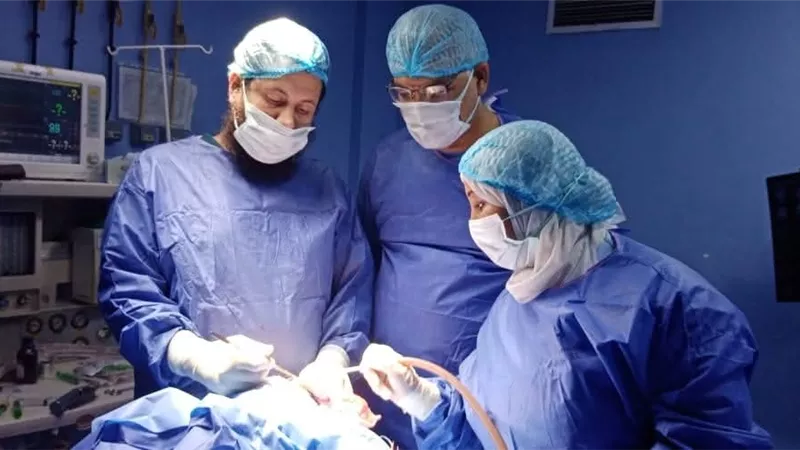 سقطت من الدور الرابع.. صحة الشرقية تنقذ طفلة بجراحه عاجلة ودقيقة