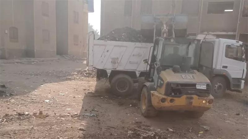 محافظ أسيوط: تكثيف حملات النظافة ورفع تراكمات المخلفات بقرى مركز أبوتيج أسيوط 