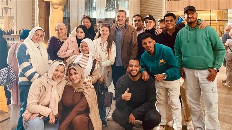 وفد طلاب إعلام بني سويف الأهلية يزور المتحف المصري الكبير
