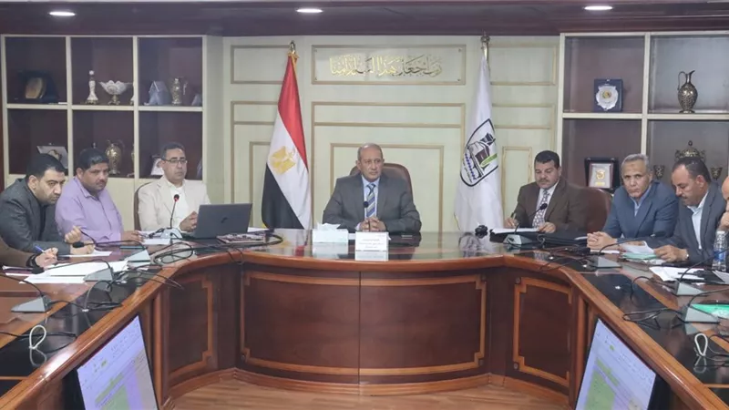 بني سويف تتابع تنفيذ الخطة الاستثمارية لضمان تحسين البنية التحتية والخدمات