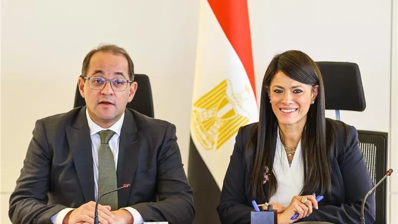 رانيا المشاط وأحمد كجوك يبحثان تعزيز استقرار الاقتصاد والتكامل بين الوزارات
