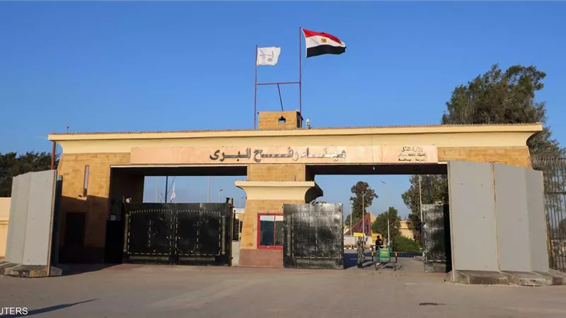 قيادات حزبية: معبر رفح ليس بوابة للتهجير القسري للفلسطينيين