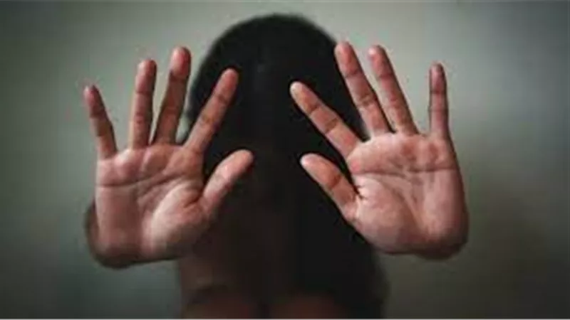 التحقيق مع 3 أشخاص لاتهامهم بهتك عرض 4 أطفال داخل مدرسة بالقاهرة