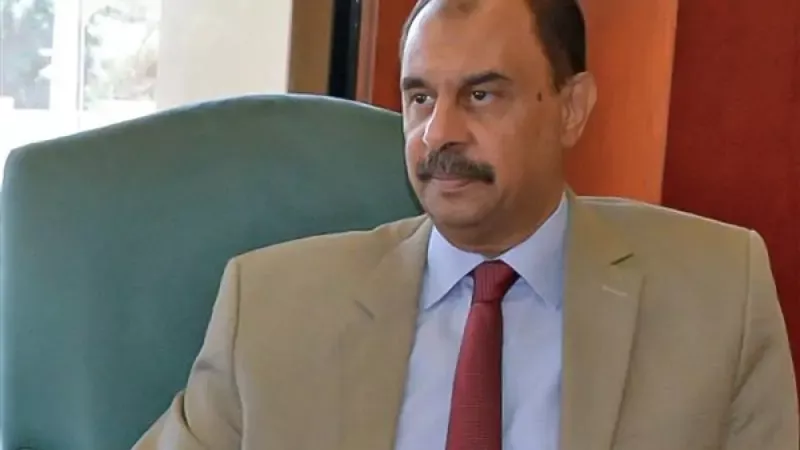 محافظ سوهاج: رصدنا تجاوزات فردية.. والإقبال ملحوظ طوال اليوم