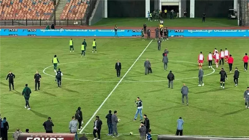 فوضى في استاد القاهرة .. تأجيل نهائي كأس ليبيا بسبب «الفار»