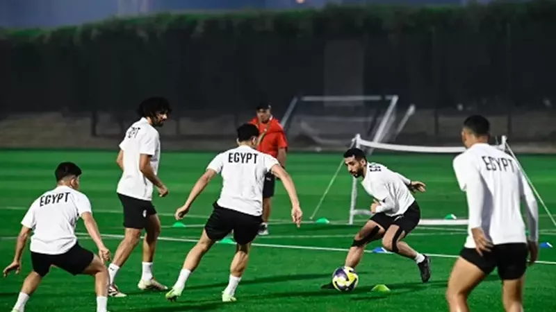 صدمة بالأهلي.. تفاصيل إصابة كريم فؤاد مع منتخب مصر 