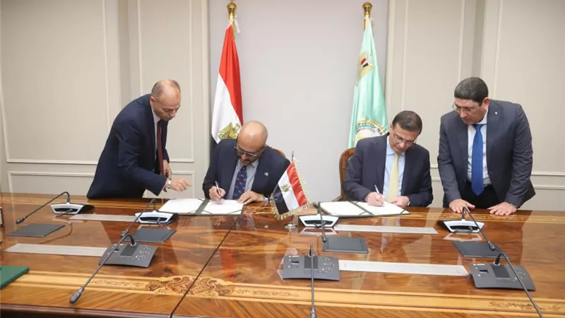 وزير الزراعة يوقع اتفاقية تجديد استضافة مصر للمركز الدولي للأسماك