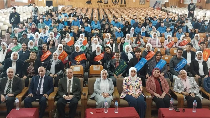 الانتماء والتسامح.. «تعليم بيت العائلة المصرية» تعقد لقاءً طلابيًا بمدينة نصر