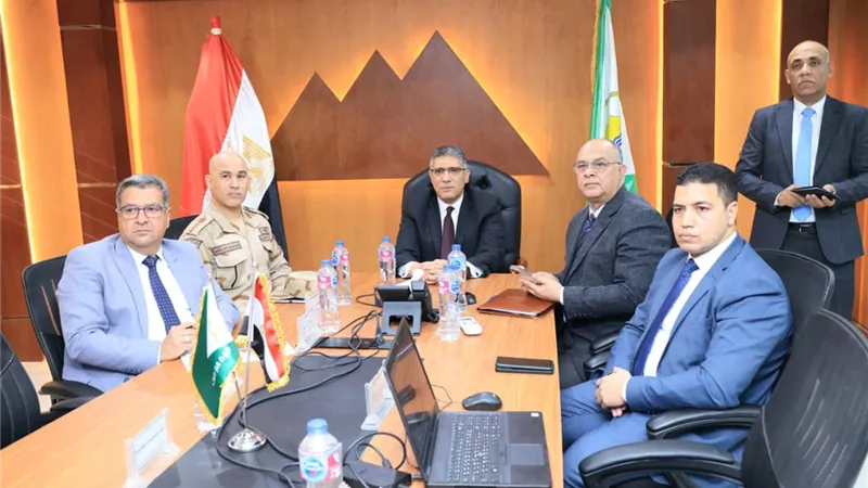 محافظ الجيزة يتابع فتح لجان الدائرة الثامنة وانتظام العملية الانتخابية