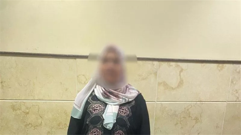 القبض على سيدة توزع مبالغ مالية على الناخبين لتوجيههم لإنتخاب أحد المرشحين  