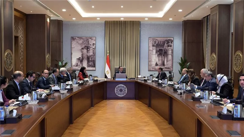 رئيس الوزراء يتابع جهود إصلاح وإعادة هيكلة الهيئات الاقتصادية