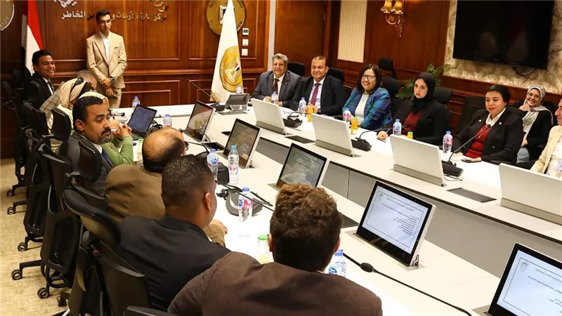 منال عوض: زيادةالرقعةالخضراء والاهتمام بزراعة الأشجار وتكويدها لضمان المتابعة 