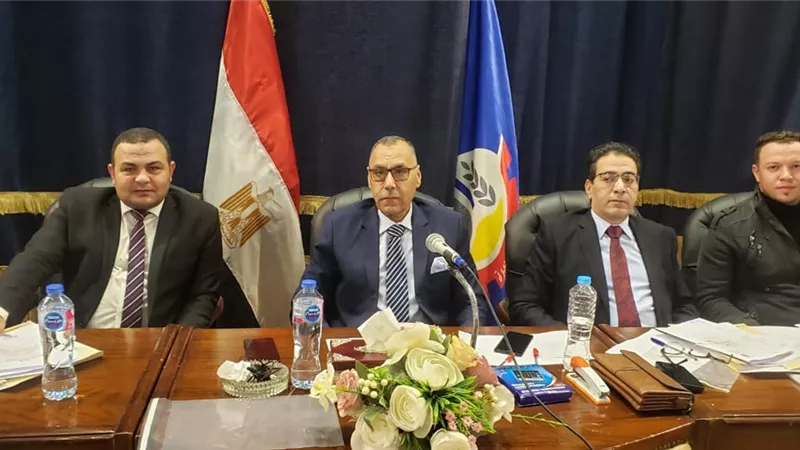 الإعادة بين مرشح النور وخمسة آخرين بالدائرة الأولى في البحيرة