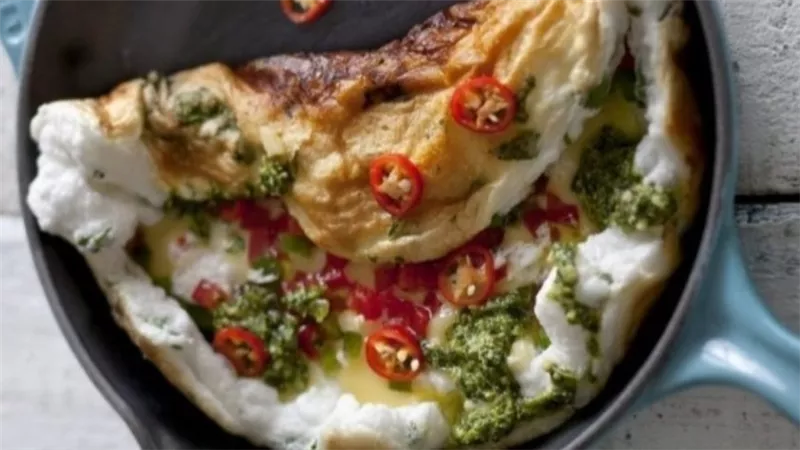 طريقة عمل عجة بياض البيض بالنكهة الكورية ..صحية ولذيذة 	