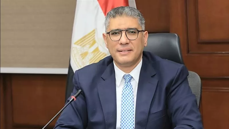 محافظ الجيزة: توريد 20 ماكينة غسيل كلوي لمستشفيات إمبابة العام والصف والتحرير 