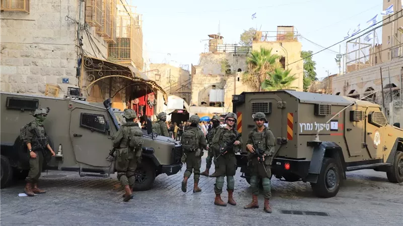 بعد نزوح 33 ألفا.. نزار نزال: إسرائيل تفرض واقعا جديدا لضم الضفة الغربية