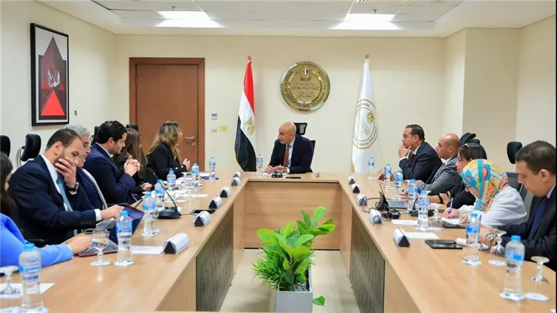وزير التعليم يستقبل وفد غرفة التجارة الأمريكية لبحث سبل تعزيز التعاون