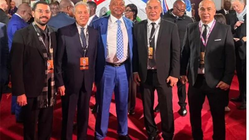 حسام وإبراهيم حسن والدرندلي في حضور باتريس موتسيبي بمراسم قرعة المونديال 2026