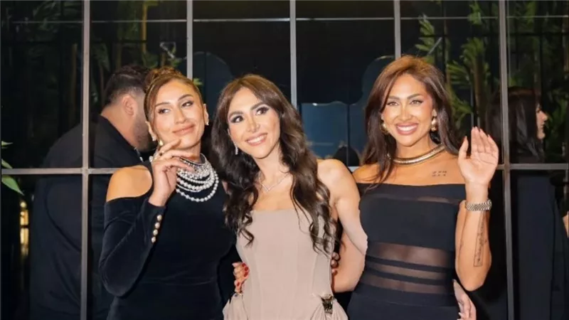 بعد الشائعات الأخيرة.. دينا الشربيني تخطف الأضواء باطلالتها