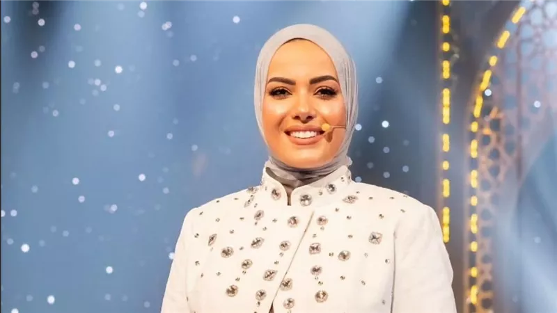 للمحجبات.. إزاي تلبسي على طريقة المذيعة آية عبد الرحمن