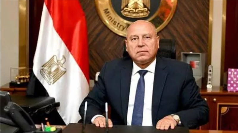 وزير النقل: البنية التحتية أصبحت عنصرًا حاسمًا لجذب الاستثمار والتنمية