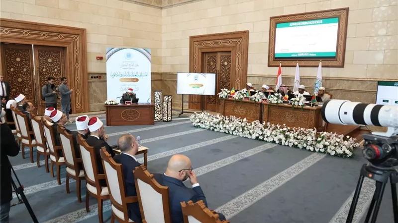 وزير الأوقاف يتفقد لجان المسابقة العالمية الثانية والثلاثين للقرآن الكريم