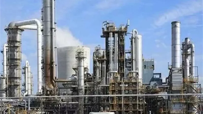  كريم بدوي: العام الجاري سيشهد حفر أكثر من 100 بئر استكشافية للغاز والبترول