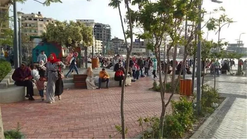 استغاثة من أهالي دمياط بسبب غياب الحمامات بحديقة بنت الشاطئ للأطفال