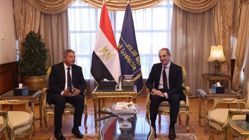 وزير الاتصالات يلتقي رئيس الأعلى للإعلام ويبحثان آفاق التعاون المشترك