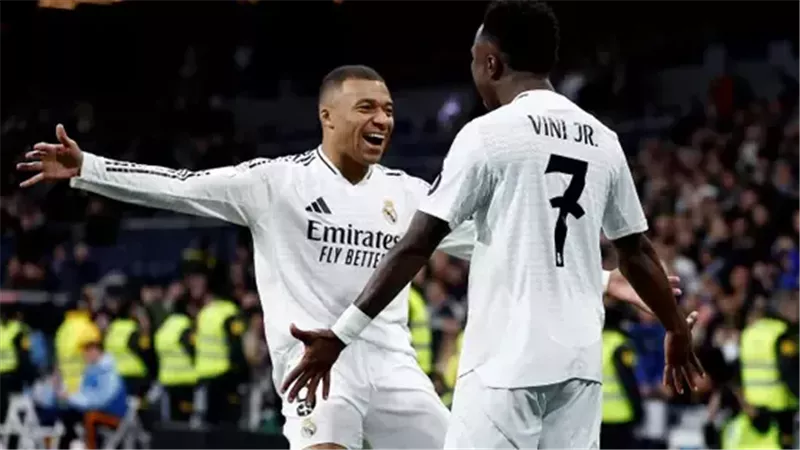 استبعاد مبابي وبيلينجهام وكوكوريا..  قائمة ريال مدريد لمواجهة ديبورتيفو الودية