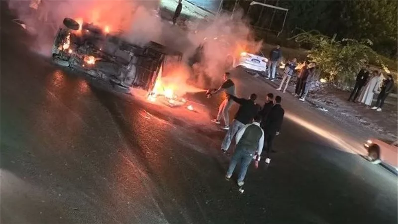  النيابة تنتدب المعمل الجنائي للوقوف علي أسباب حريق سيارة ربع نقل بالقطامية 