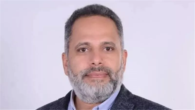 حصان طروادة لتمرير فكر الإخوان.. باحث يفجر مفاجأة عن طارق سويدان |خاص