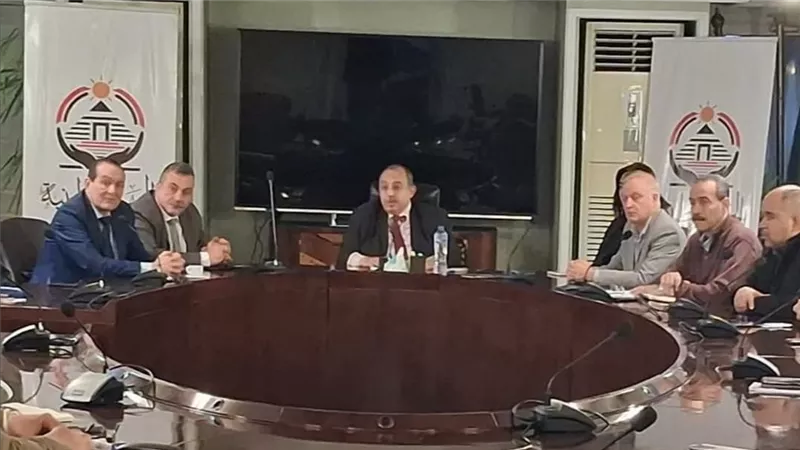 اجتماع موسع مع أعضاء الجبهة الوطنية بالجيزة لدعم مرشحي الحزب بالمحافظة