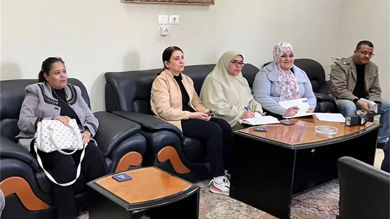 بحث سبل تذليل العقبات لاستكمال مشروعات الصرف الزراعى المغطى ببنى سويف