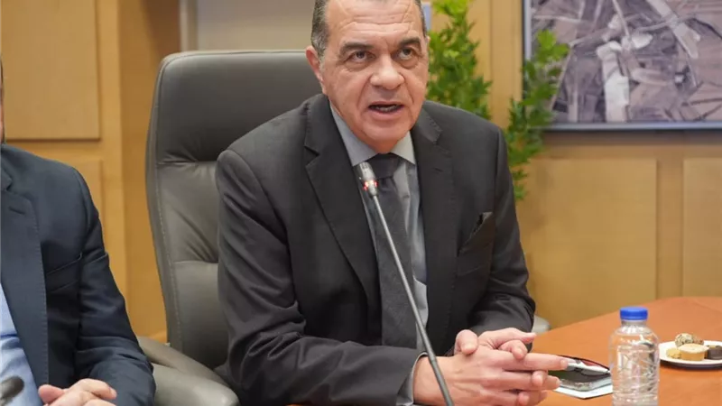 «كجوك» يشهد قرعة «تأشيرات الحج» للعاملين بوزارة «المالية»