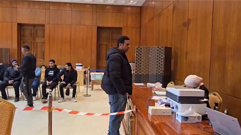 إقبال ملحوظ من الناخبين المصريين في الأردن مع بدء التصويت في الأنتخابات  