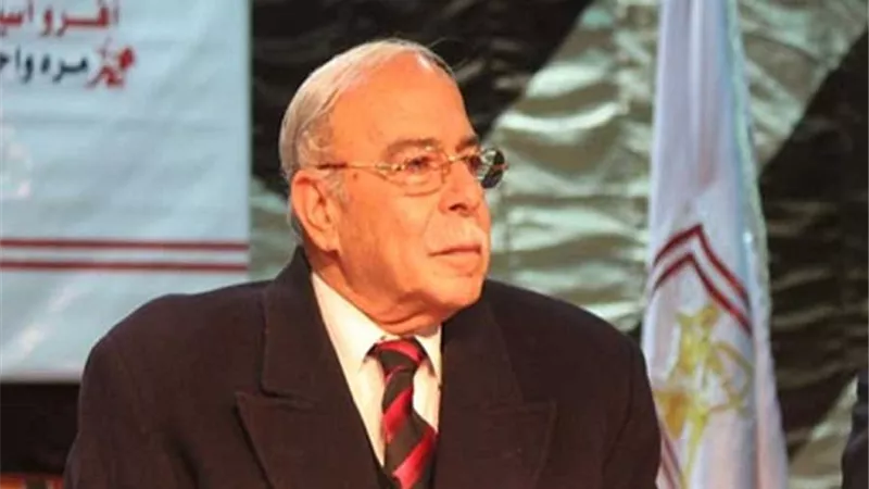 كمال درويش: الزمالك «سيموت» حال عدم توافر أرض بديلة 
