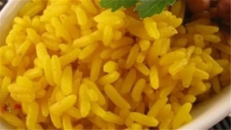 طريقة عمل رز بسمتي بالكركم.. خطوات سهلة وبسيطة لربة المنزل 