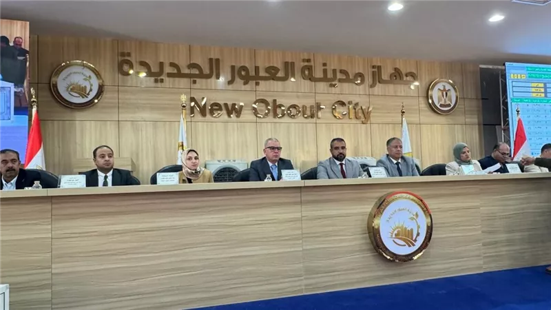 فرحة 577 مواطنًا بتسلم إخطارات التخصيص في مدينة العبور الجديدة