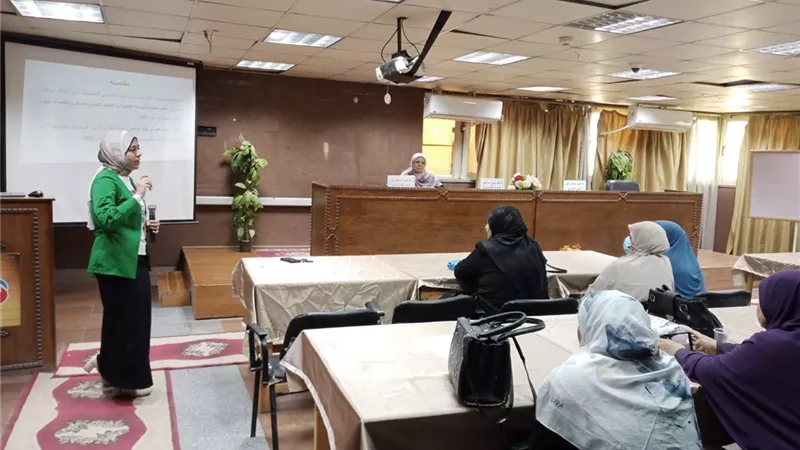 جامعة بني سويف تنظم ندوة حول «داء السكري عند الأطفال» للزائرات الصحيات