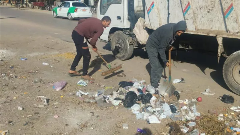 دمنهور تواصل رفع المخلفات وتكثيف حملات النظافة لتحسين البيئة العامة