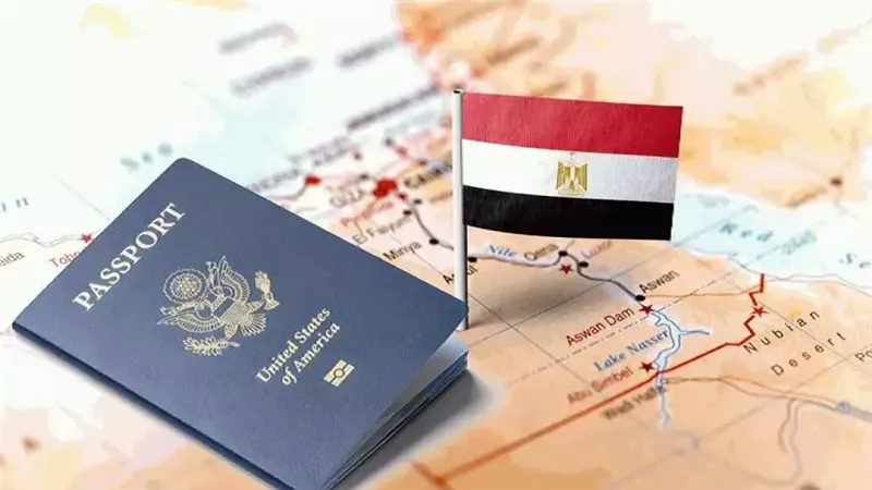 أثار جدلاً واسعًا.. القصة الكاملة لقرار زيادة رسوم تأشيرة الدخول السياحية