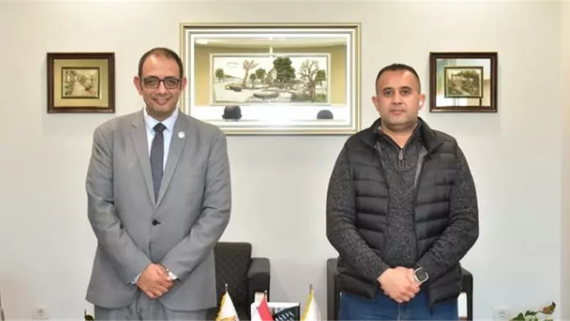 العلمين الجديدة تدعم الحرف وتنظم الأنشطة بالتعاون مع جهاز تنمية المشروعات