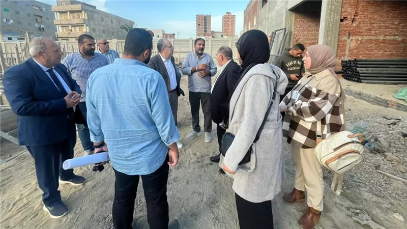 وفد «الإسكان» يتفقد 18 مشروعًا ومواقع خدمية بمحافظة البحيرة