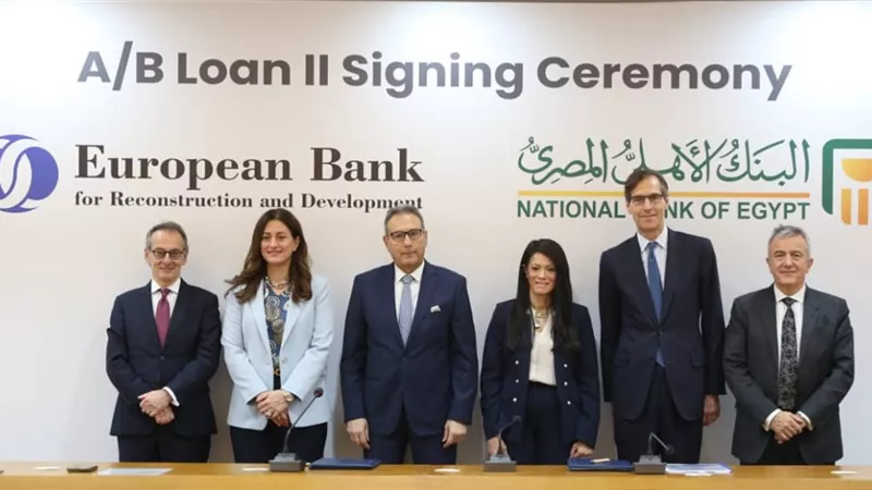 بـ100 مليار جنيه.. البنك الأهلي يوقع اتفاقية تمويل مع البنك الأوروبي للإعمار