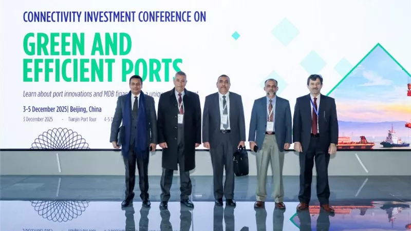 اللواء اسامة صالح يشارك فى فعاليات المؤتمر الدولي للاستثمار بالموانى الخضراء