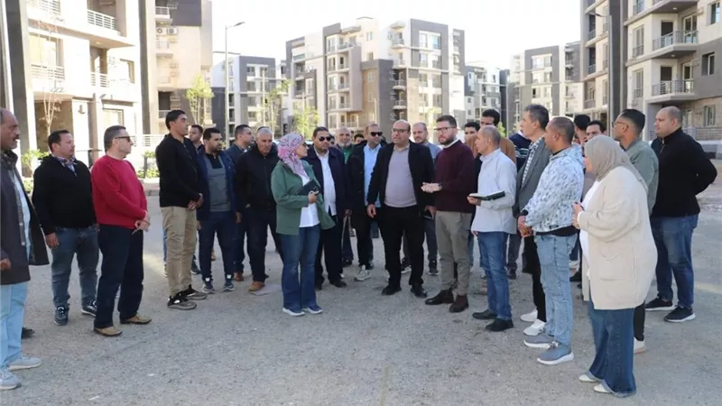 رئيس جهاز 6 أكتور يوجه إنذارا للشركات المتقاعسة بمشروع «جنة» للإسكان الفاخر