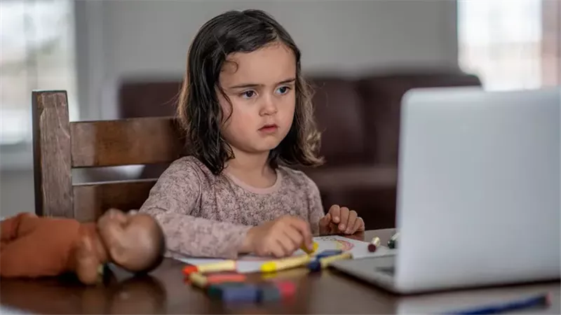 أستراليا تطبق حظر استخدام مواقع التواصل  للأطفال دون 16 عامًا